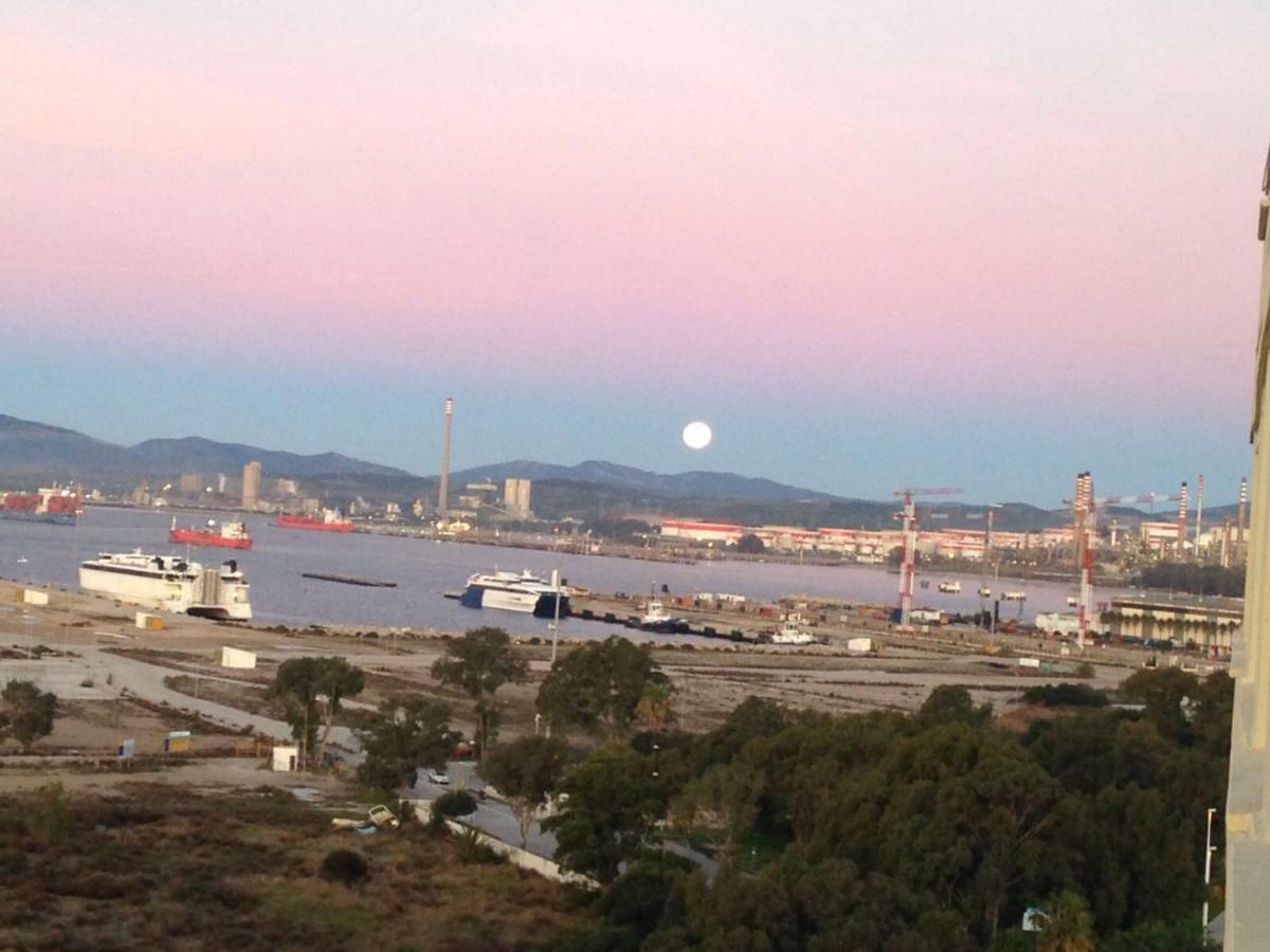 Apartamentos Vista A Tres Continentes La Línea de la Concepción المظهر الخارجي الصورة